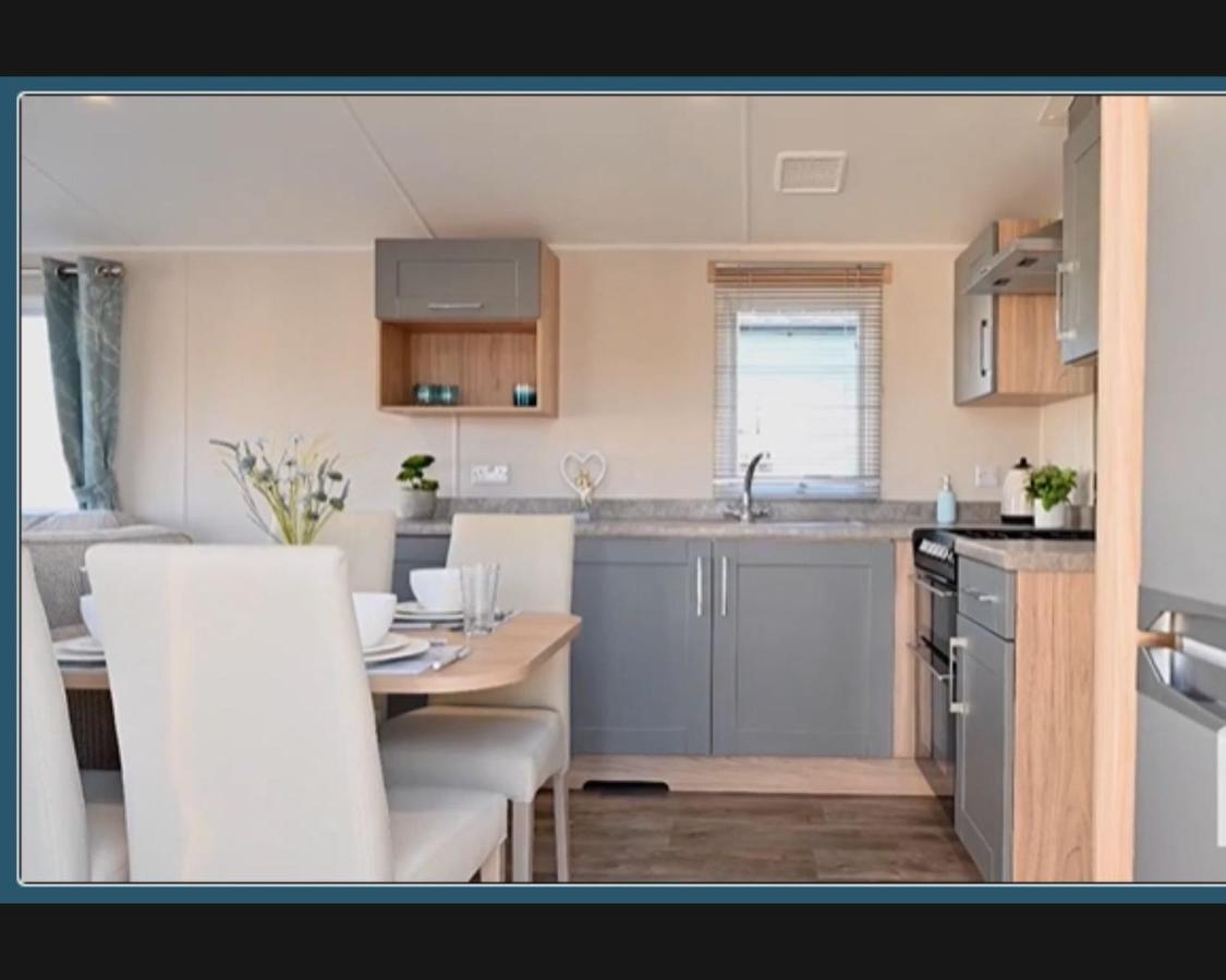 Willa Exotic 3-Bed Caravan At Newquay Holiday Park Zewnętrze zdjęcie