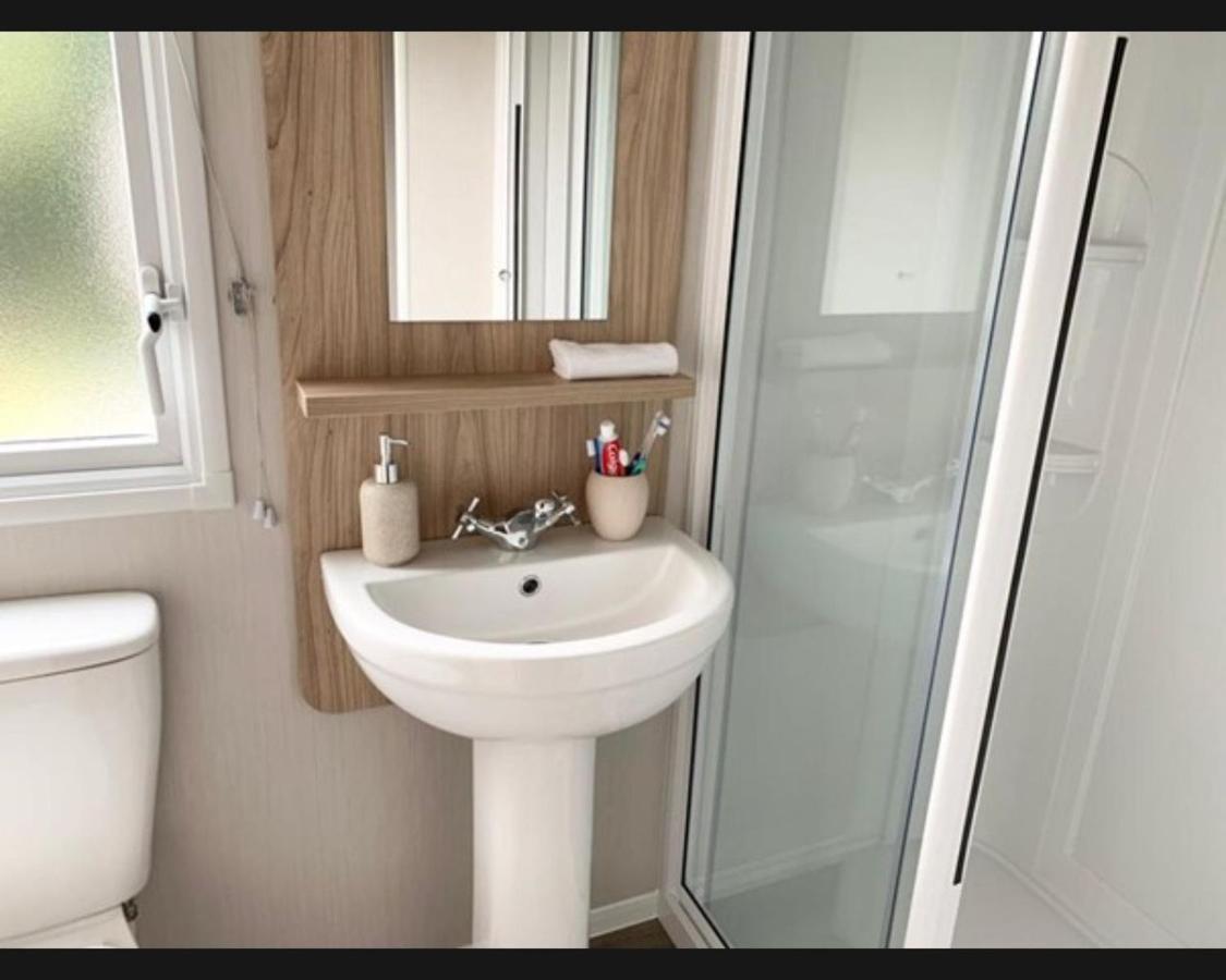 Willa Exotic 3-Bed Caravan At Newquay Holiday Park Zewnętrze zdjęcie