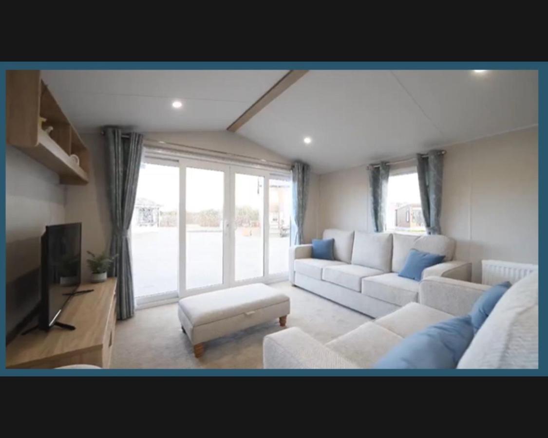 Willa Exotic 3-Bed Caravan At Newquay Holiday Park Zewnętrze zdjęcie