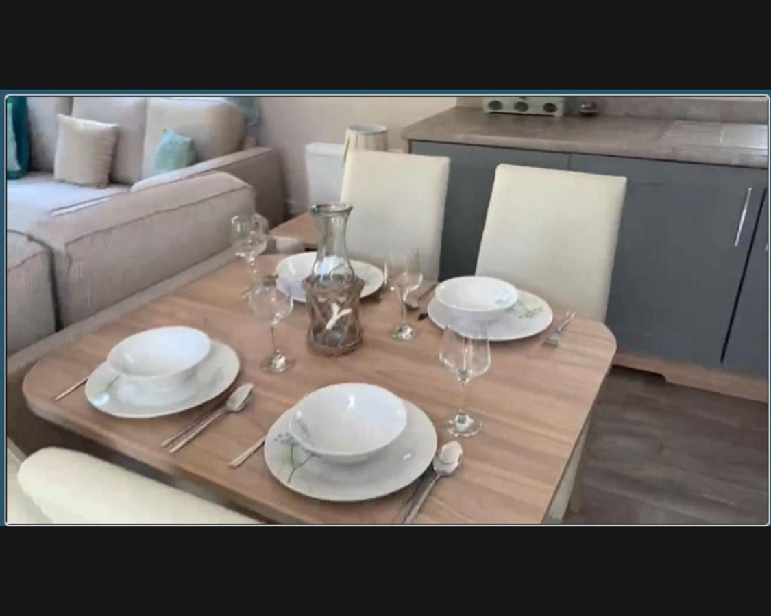 Willa Exotic 3-Bed Caravan At Newquay Holiday Park Zewnętrze zdjęcie