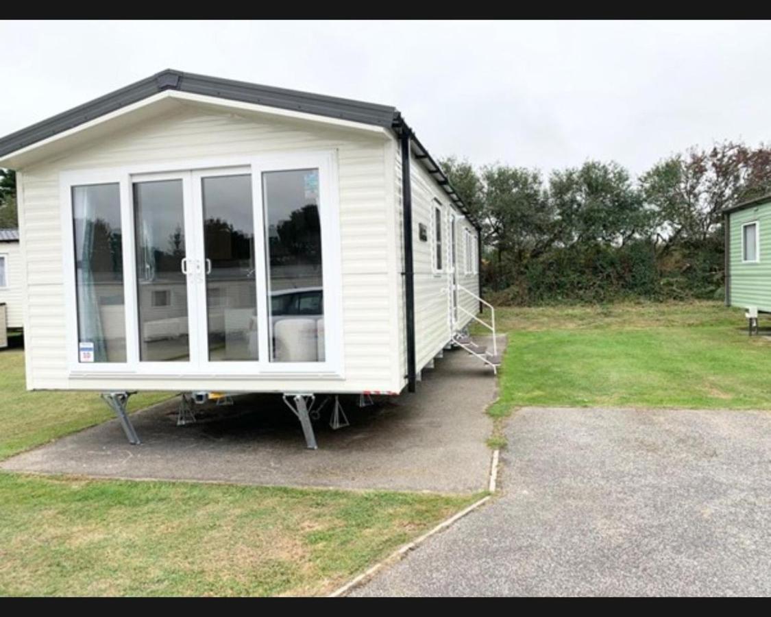 Willa Exotic 3-Bed Caravan At Newquay Holiday Park Zewnętrze zdjęcie