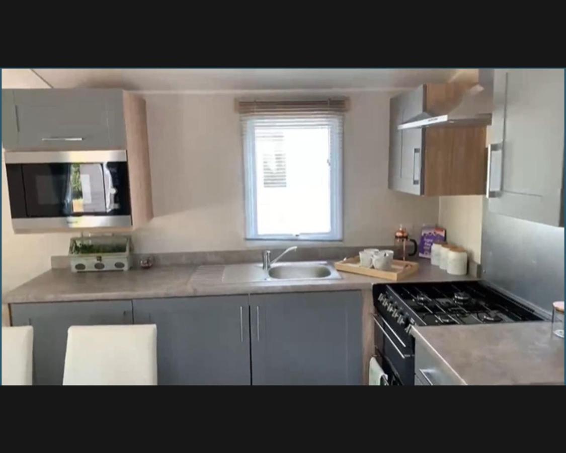 Willa Exotic 3-Bed Caravan At Newquay Holiday Park Zewnętrze zdjęcie