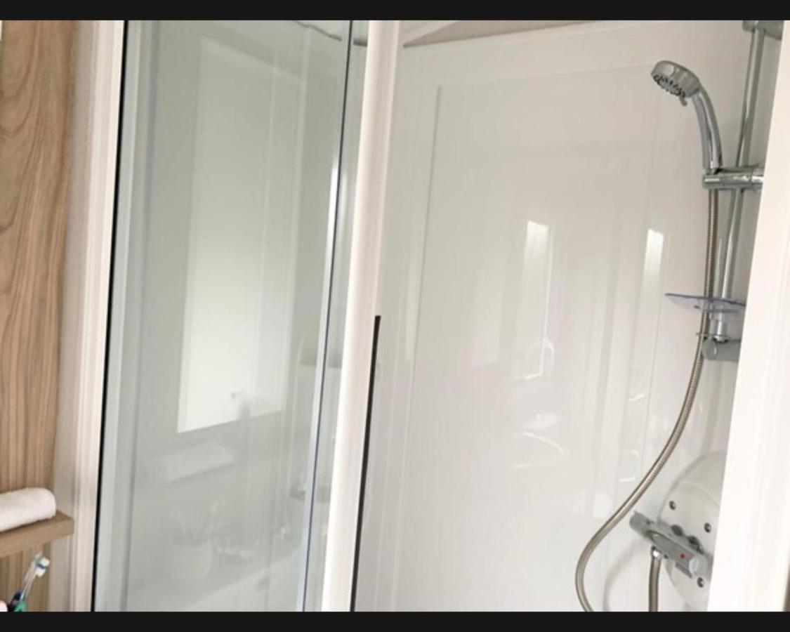 Willa Exotic 3-Bed Caravan At Newquay Holiday Park Zewnętrze zdjęcie